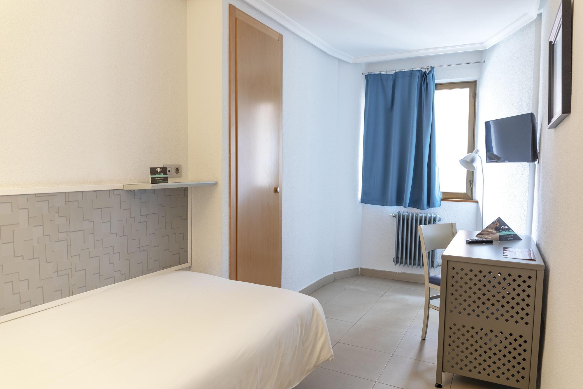 Hotel Alda Centro Паленсия Экстерьер фото