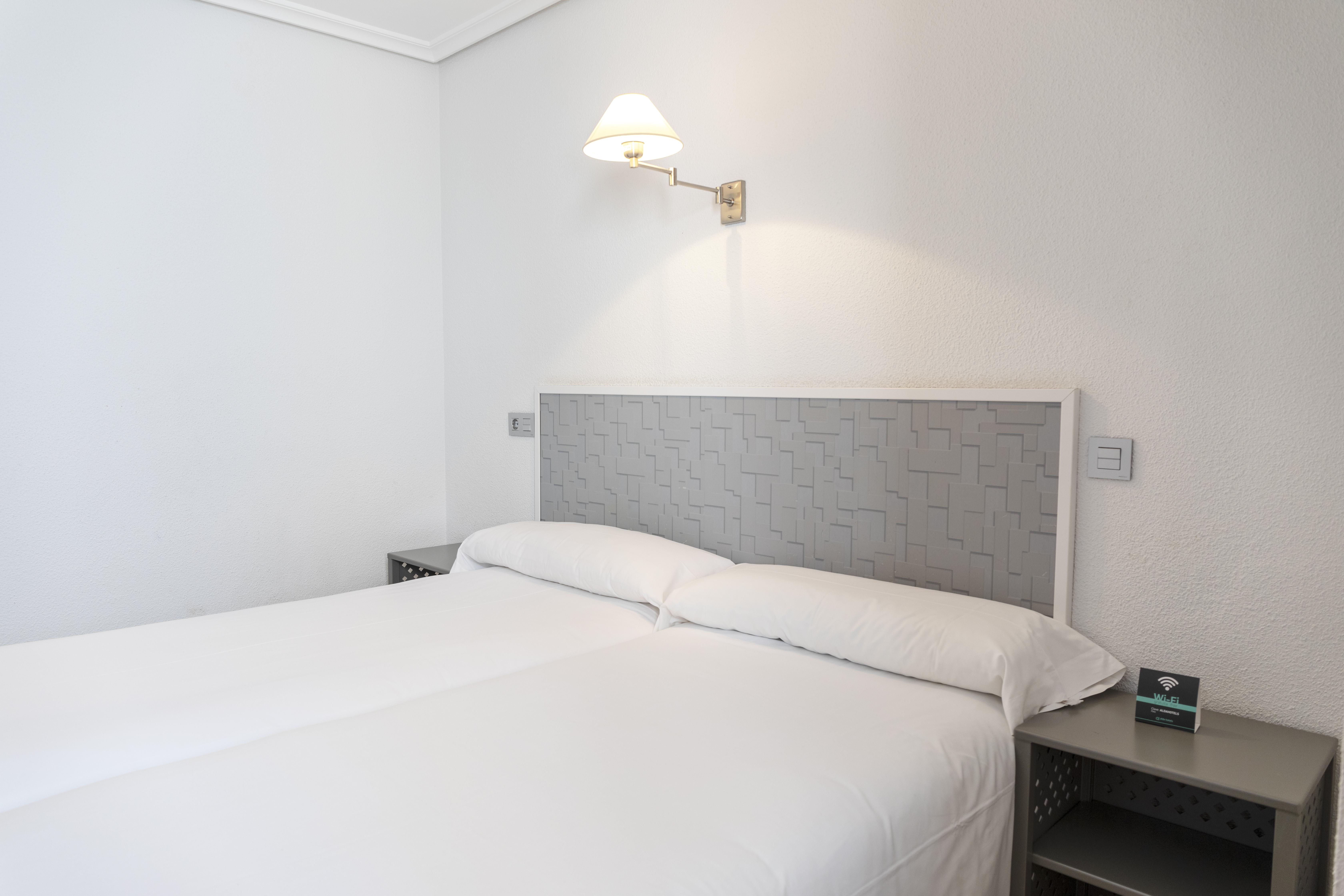 Hotel Alda Centro Паленсия Экстерьер фото