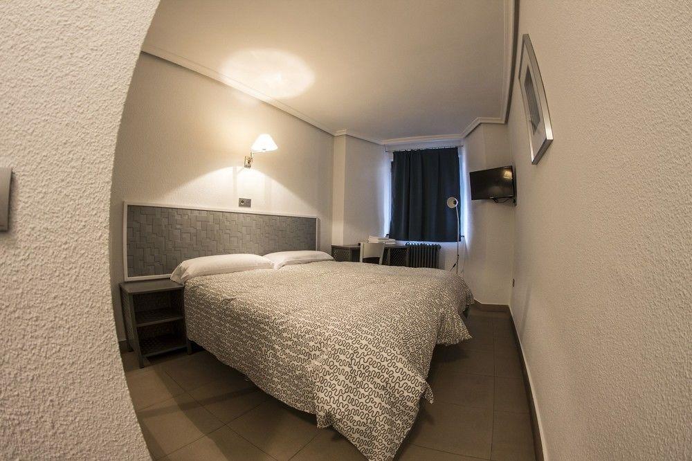 Hotel Alda Centro Паленсия Экстерьер фото
