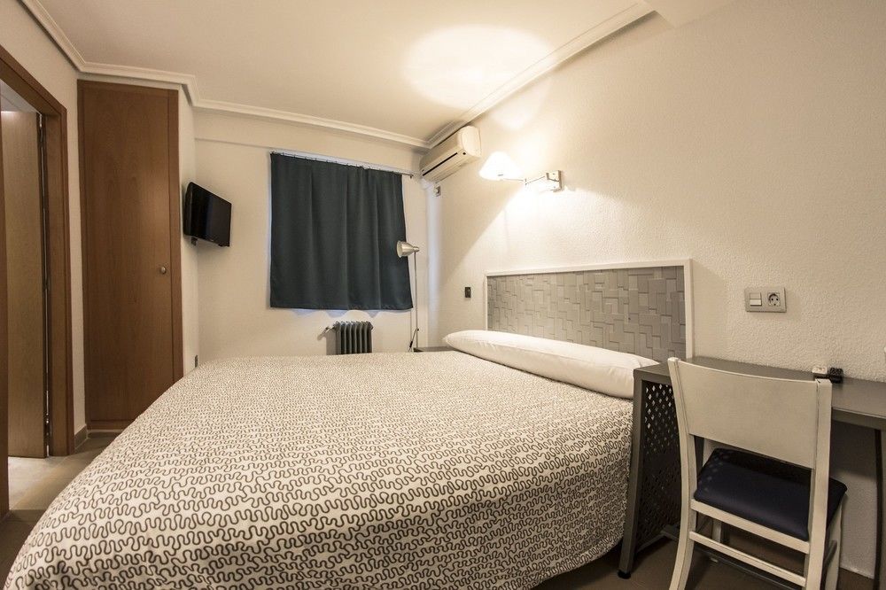 Hotel Alda Centro Паленсия Экстерьер фото