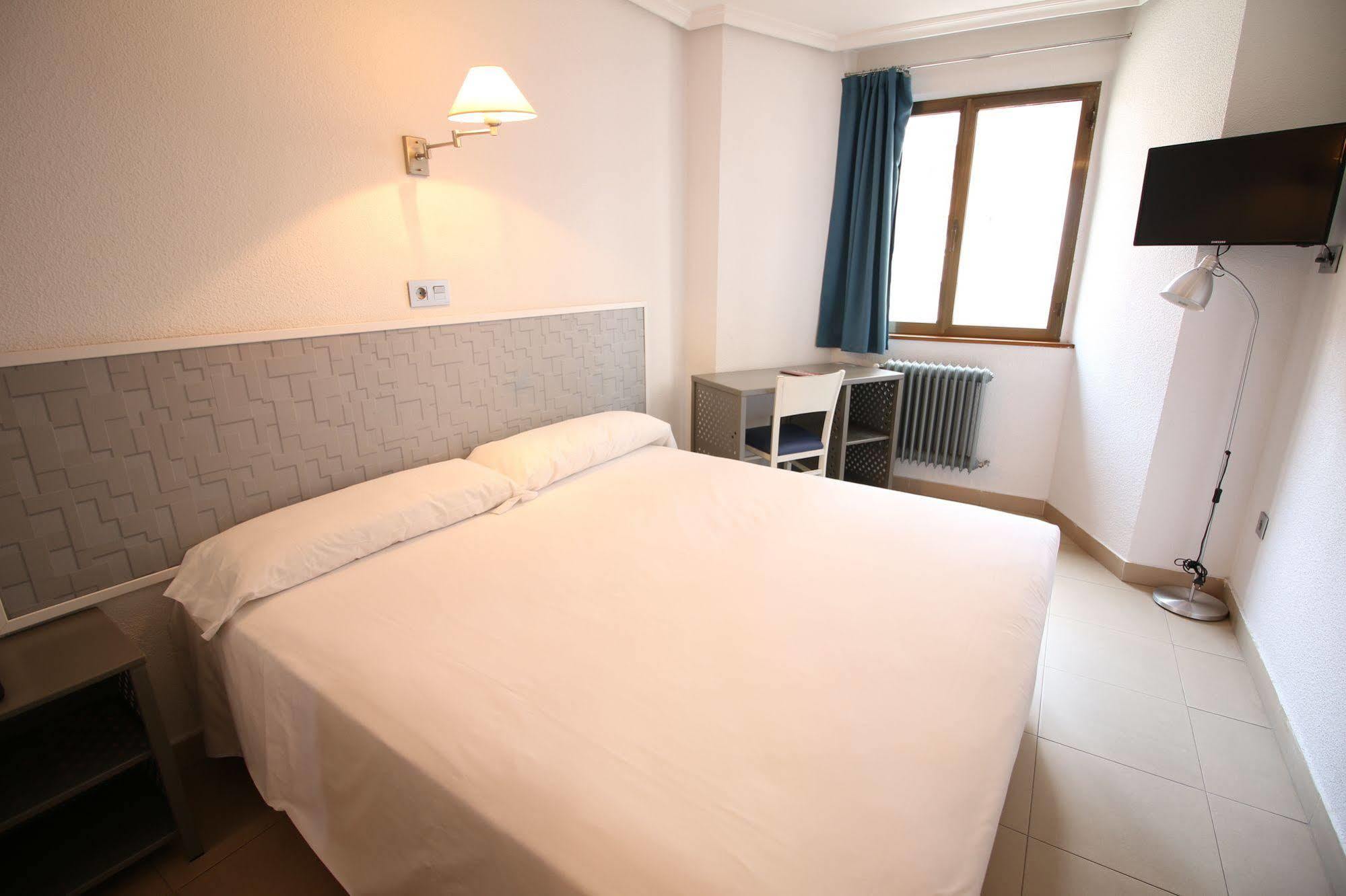 Hotel Alda Centro Паленсия Экстерьер фото