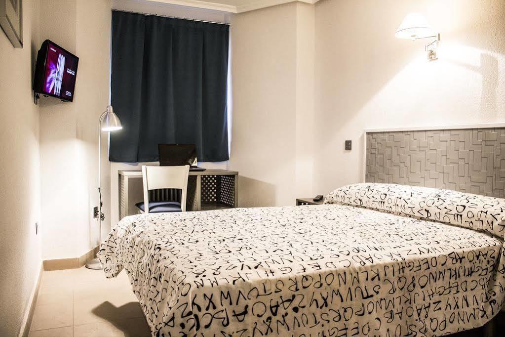 Hotel Alda Centro Паленсия Экстерьер фото