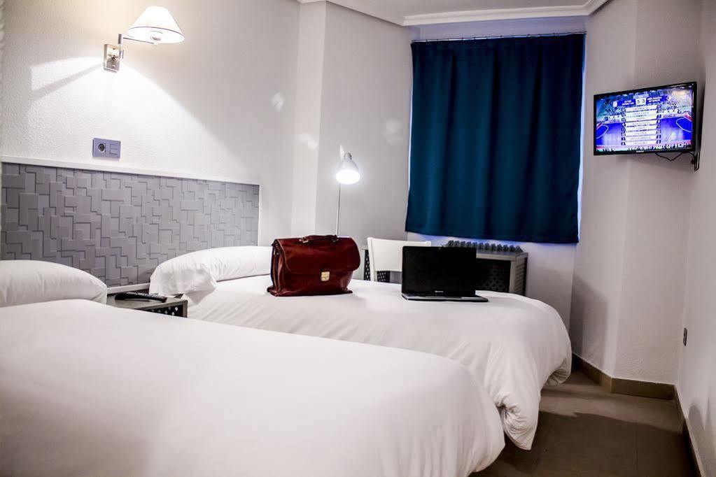 Hotel Alda Centro Паленсия Экстерьер фото